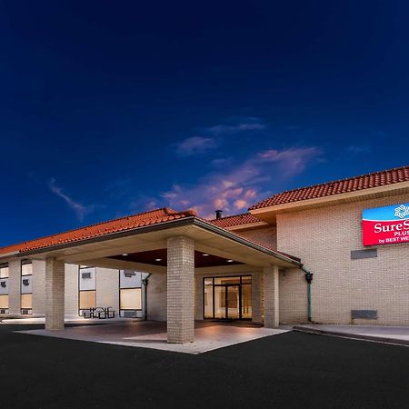 Surestay Plus By Best Western Windsor Ngoại thất bức ảnh