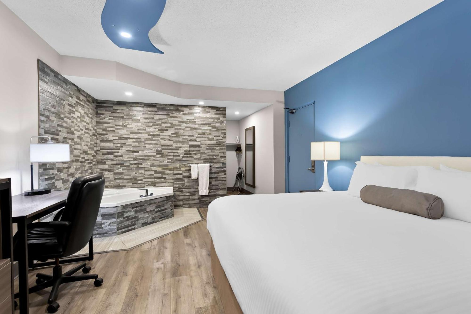 Surestay Plus By Best Western Windsor Ngoại thất bức ảnh