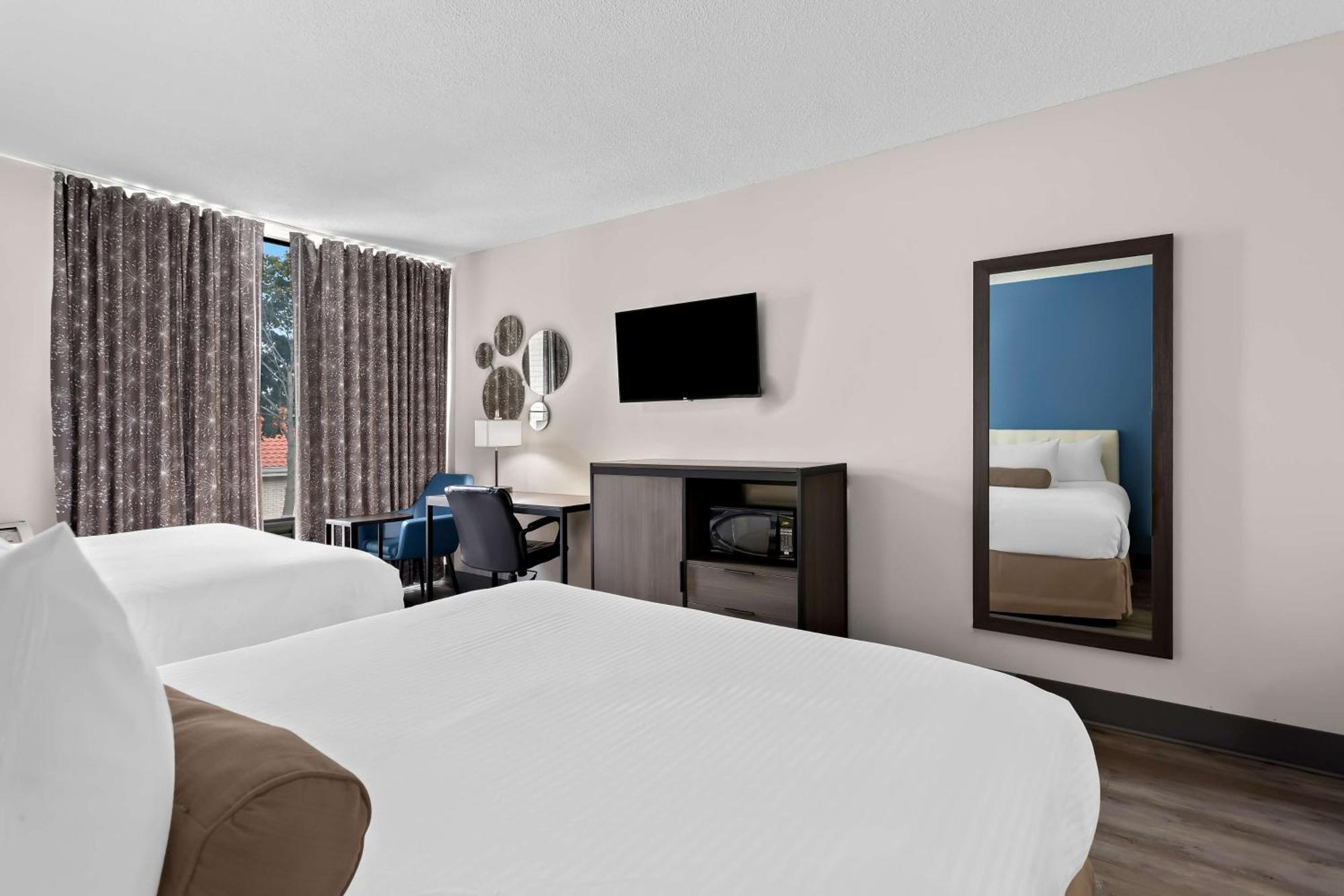 Surestay Plus By Best Western Windsor Ngoại thất bức ảnh